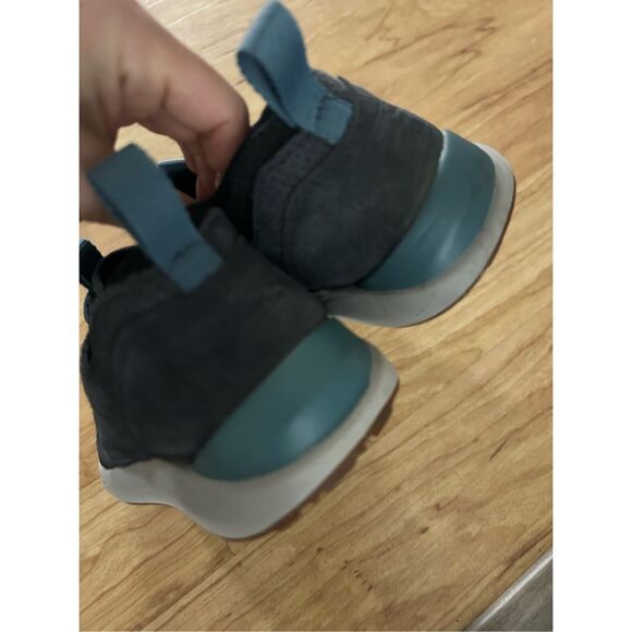 L.L. bean hiking shoes sneakers size 7 blue suede hiking comfy - Picture 2 of 5